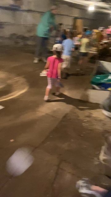 эвакуация детского сада в бомбоубежище. смотреть онлайн