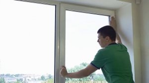 Что делать, если ПЛАСТИКОВОЕ ОКНО НЕ ЗАКРЫВАЕТСЯ ✔ ЗАКЛИНИЛО؟ ✔ Регулировка металопластиковых окон