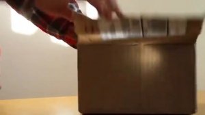Sigma 70-300mm F4-5.6 APO DG Macro Lens Unboxing - YouTube.flv