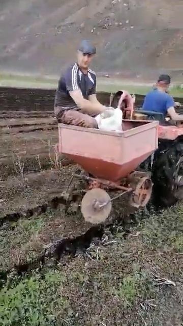 MITSUBISHI MT20 ЯПОНСКИЙ МИНИТРАКТОР. ПОСЕВНАЯ. смотреть онлайн