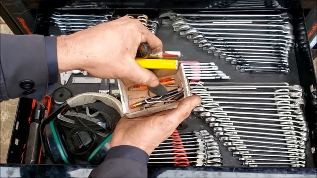 Snap On Tool Cart FULL Tour KRSC326 Toolcart - PLUS 5 TOOLS WORTH BUYING FROM SNAPON смотреть онлайн