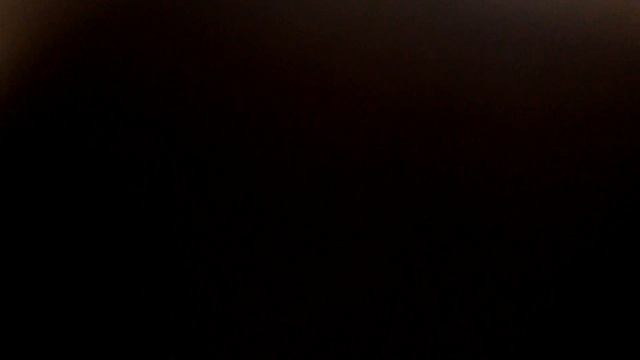 К столу директора прикручиваем бювар