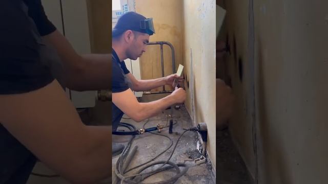 Замена радиатора. Газовая сварка