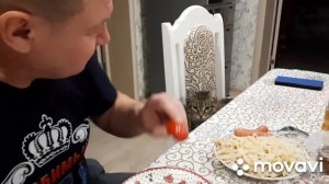 Все делили пополам, правда, ну, да, с моим пушистиком