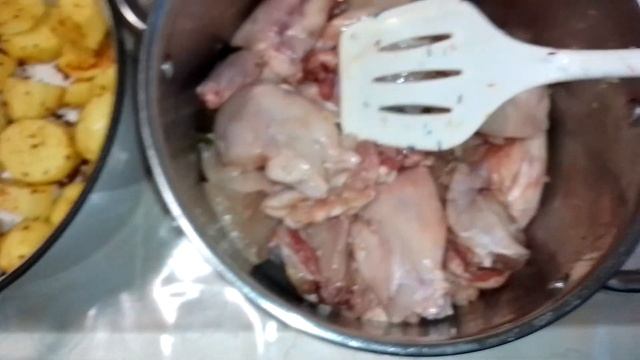 КАК ЗАМАРИНОВАТЬ КРОЛИКА ДЛЯ ЗАПЕКАНИЯ В ДУХОВКЕ .РЕЦЕПТ смотреть онлайн