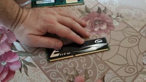 Компьютер пищит 1 короткий 1 длинный и перезагружается ASRock B450M-HDV Биос UEFI