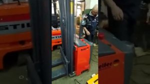 Штабелер самоходный Китай