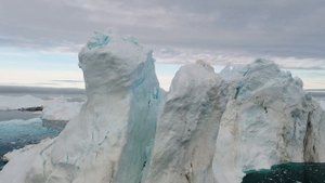 8318620-uhd_2560_1440_25fps