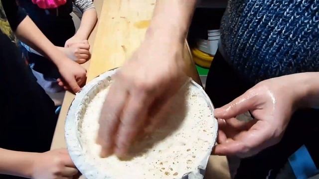 Лангош по Венгерски! Новый год! Подарки у ёлки! смотреть онлайн