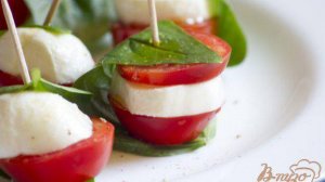 Канапе с моцареллой