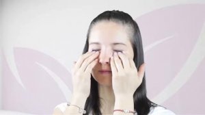 Коррекция зоны вокруг глаз с Евгенией Баглык.