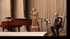 "Издалека долго течёт река Волга" Поёт замечательная новосибирская певица Анастасия Лысякова