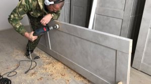 Врезка обычной ручки на межкомнатную дверь самодельным шаблоном. #межкомнатныедвери #своимируками