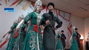 В Нальчике, в шестой школе, старшеклассники наслаждались национальными танцами
