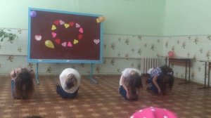 Танец под песню "Тримай" на день влюбленных