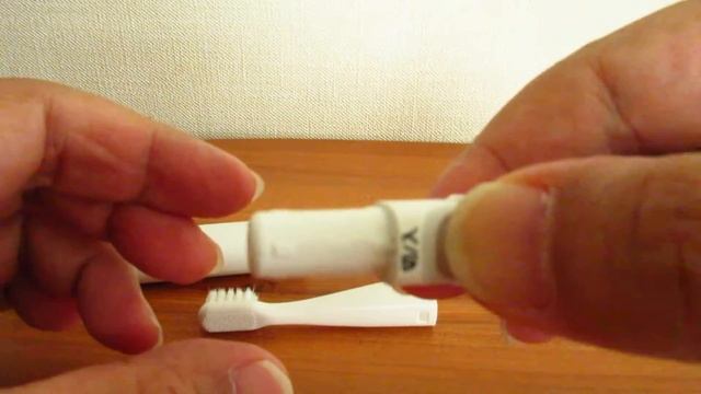 ポケットドルツEW-D41のブラシの脱着と電池の入れ方 смотреть онлайн