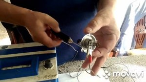 Светодиодная контролька. Проверка элементов, ищем «плюс» и «минус» электроцепи.