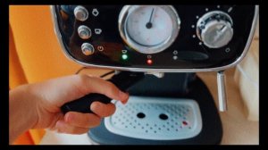 Делаю кофе в рожковой кофемашине Maunfeld