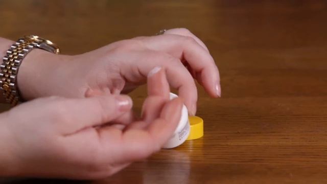 Strivectin Advanced TL Neck Tightening Cream Review смотреть онлайн