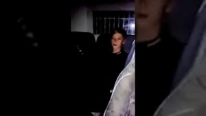 Малый пацан ругается с ментами