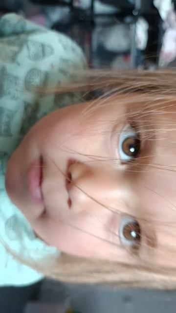 Это моя двоюродная сестра Лиза ей 3 года смотреть онлайн