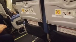 Azur Air, Boeing 737-800 места с большим расстоянием между кресел 15 и 16 ряды