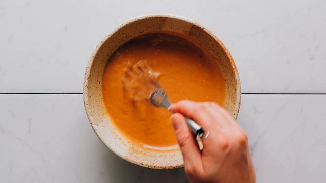 Tahini Stir Fry Sauce | Minimalist Baker Recipes смотреть онлайн