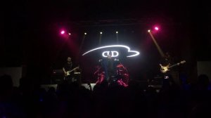 Мертвые Дельфины - Бег по острию ножа (Oscar cover)