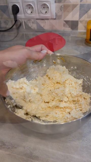 Сырники с персиком 🍑 Попробовали бы ? #рецепты #вкусно #готовимдома #еда #завтрак #сырникирецепт смотреть онлайн