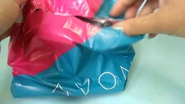 Распаковка AVON 08/2019 📦 Пакеты сюрпризы ОТЛИЧНЫЕ смотреть онлайн