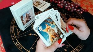 Обзор колоды "The Olden Days Lenormand' от Tarocco Studio