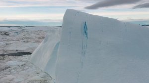 8318609-uhd_2560_1440_25fps