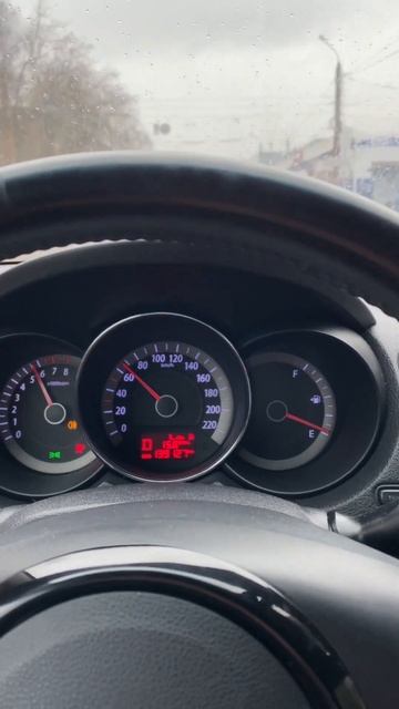 Бешенный разгон от 0 до 100 км/ч Киа Серато 1.6 с прошивкой под Евро 2 без катализатора 🏎🔥🔥🔥🏁 смотреть онлайн