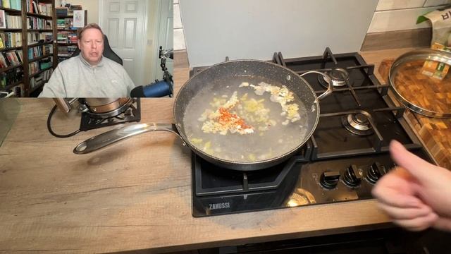 A Vegan Gyoza Soup. Quick, incredible gingery soup with tofu dumplings. смотреть онлайн