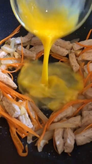 Stir Fry Glass Noodles with Pork #glassnoodles #pork #vegetables #shorts #youtubeshorts смотреть онлайн