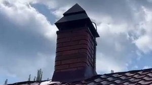 Установленный дымосос StoveR PRO в беседке для барбекю комплекса, который дымил.