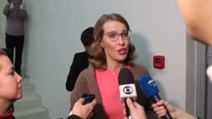 Собчак Ксения говорит по-английски!