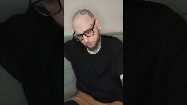 Попойка в гараже и визит полиции смотреть онлайн