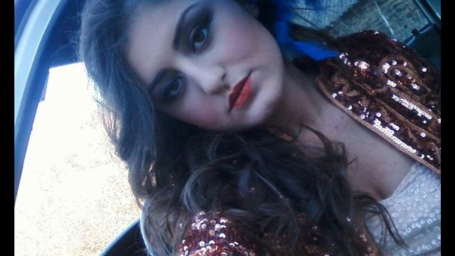 Linda Sadiku Kollazh 4 100 % Live смотреть онлайн