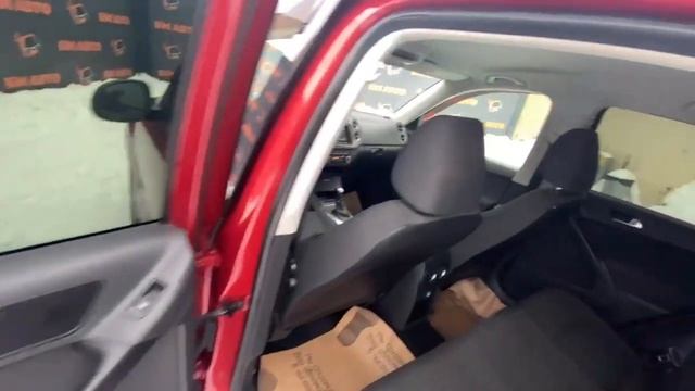В продаже Volkswagen Tiguan 1.4 AMT, 2013 года (цена указана по ссылке в описании) смотреть онлайн