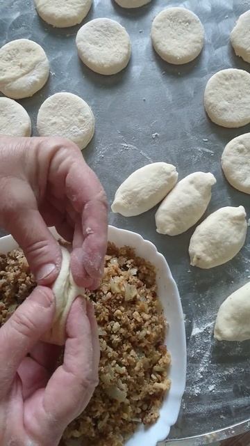 Смажені пиріжки смотреть онлайн