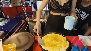 Самый популярный омлет на ночном рынке Вьентьяна в Лаосе ⧸⧸ азиатская уличная еда