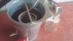 Самогонный аппарат для дачи и похода из ведра и банки.