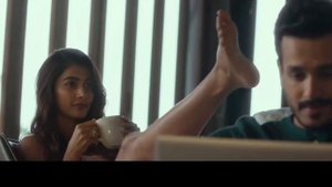 Rashmika Mandanna & Pooja Hegde Hot Feet Kissing Scene Samantha Prabhu Whatsapp Status Tamil Actres