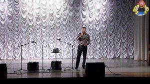 "НЕЗАБУДКА" поёт Эдуард Обухов в гостях у "Митрофановны" просто душа поёт!