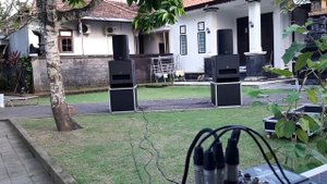 subwoofer aktif yamaha DXS 18 dan midle turbosound milan12 aktif