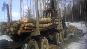Урал 375 погрузка леса гидроманипулятором