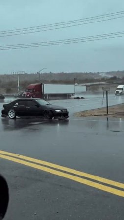 Lexus IS300_ Drifting Lile a Boss on Wet! #carlifestyle #drift #drifting