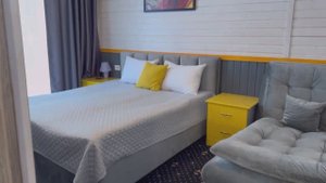 Обзор дома Suite в горном парк-отеле «Sun Village Arkhyz» в Архызе с тёплым бассейном и рестораном