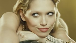 Музыка и видеоролик из рекламы Paco Rabanne - Eau My Gold (Hana Jirickova) - (2014)